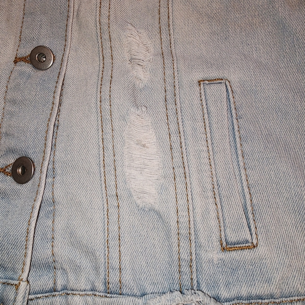 Jean Jacket - Picture 4 of 8